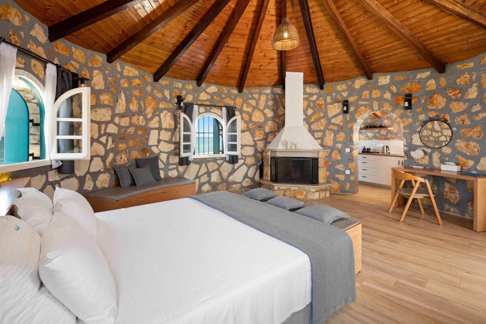 Kyma Suites - Adult Only Accommodation Альмирос-Бич Экстерьер фото