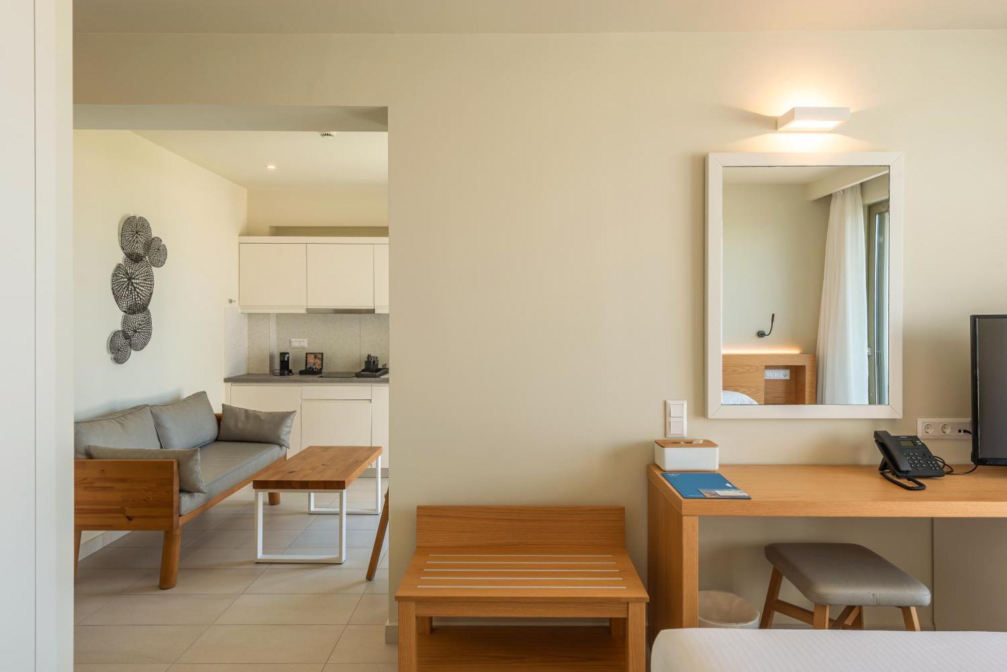 Kyma Suites - Adult Only Accommodation Альмирос-Бич Экстерьер фото